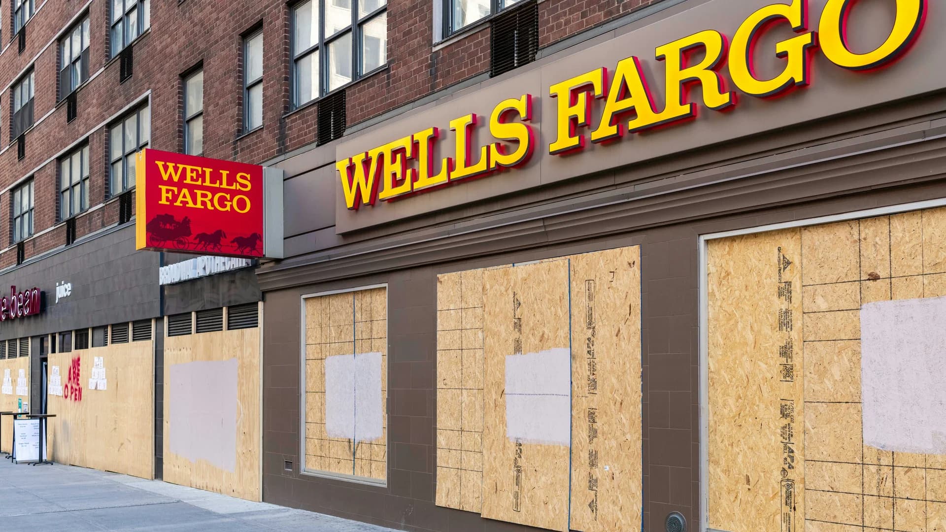 Wells Fargo's WFUSD Trademark Targets Crypto, Stablecoins