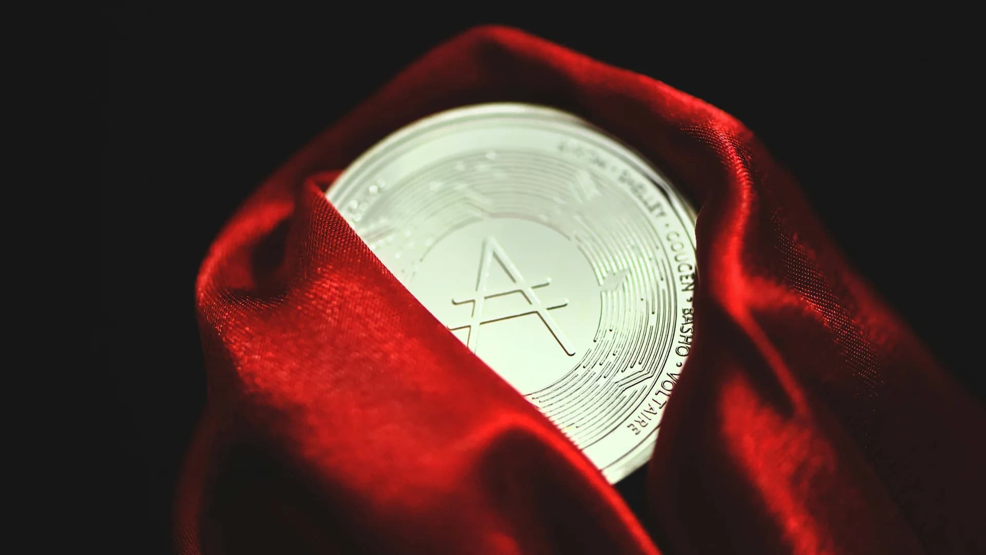 JPMorgan Sued Over $328M Alleged Crypto Ponzi Scheme