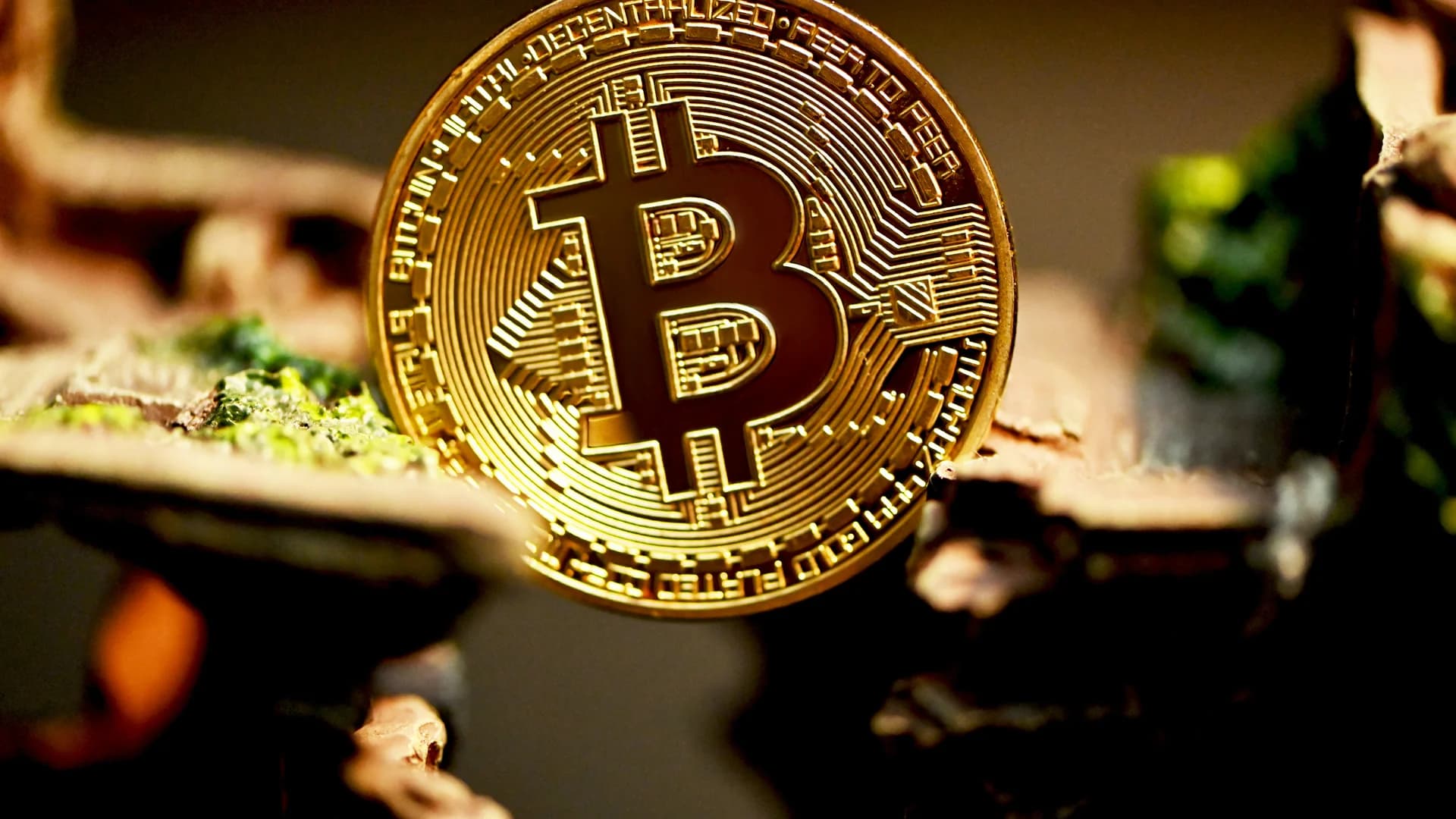 Bitcoin Teases $70K Weekly Close and Key Support Reclaim