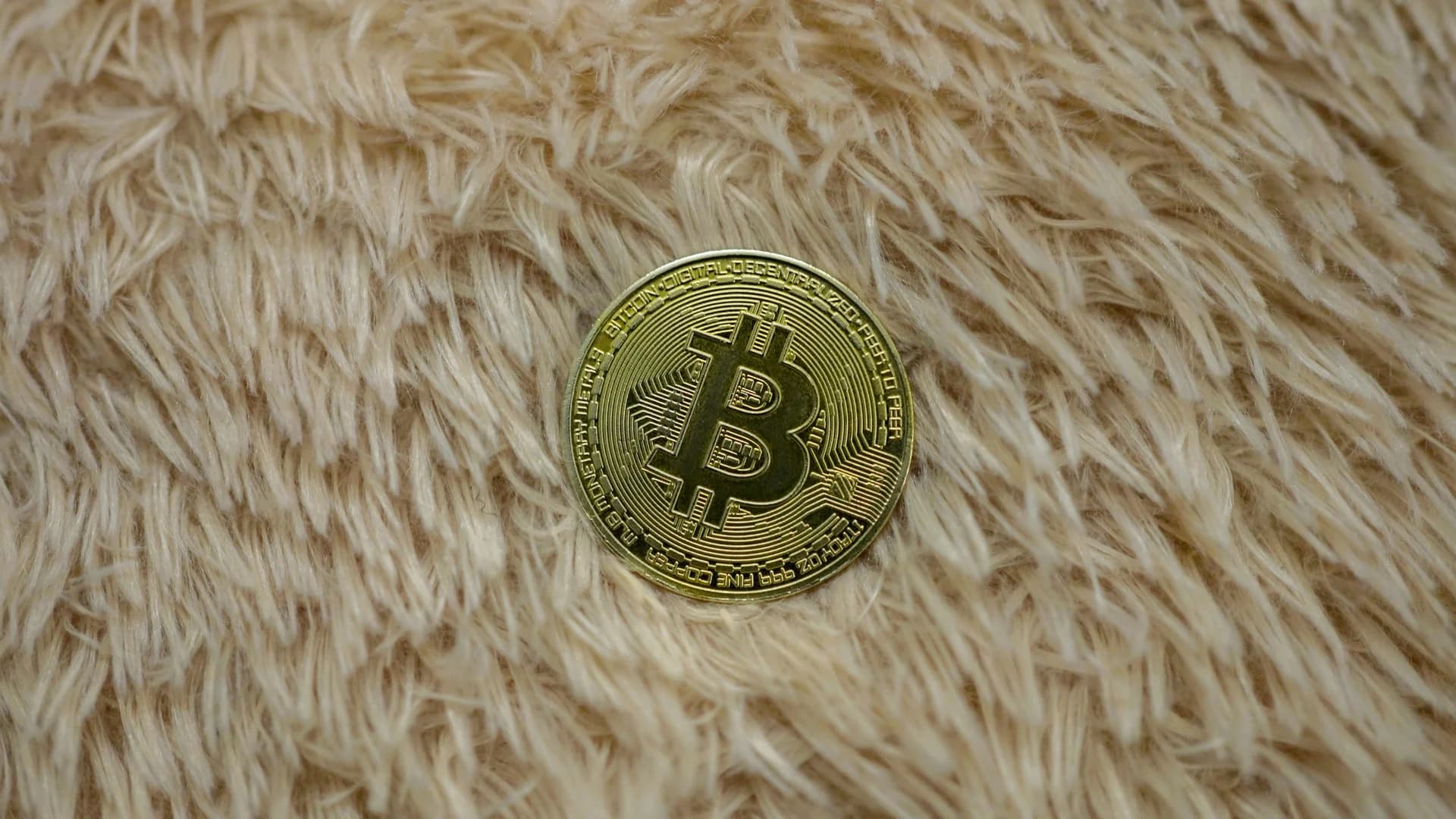 Bitcoin Risks 50% Drop as BTC-Stock Correlation Surges