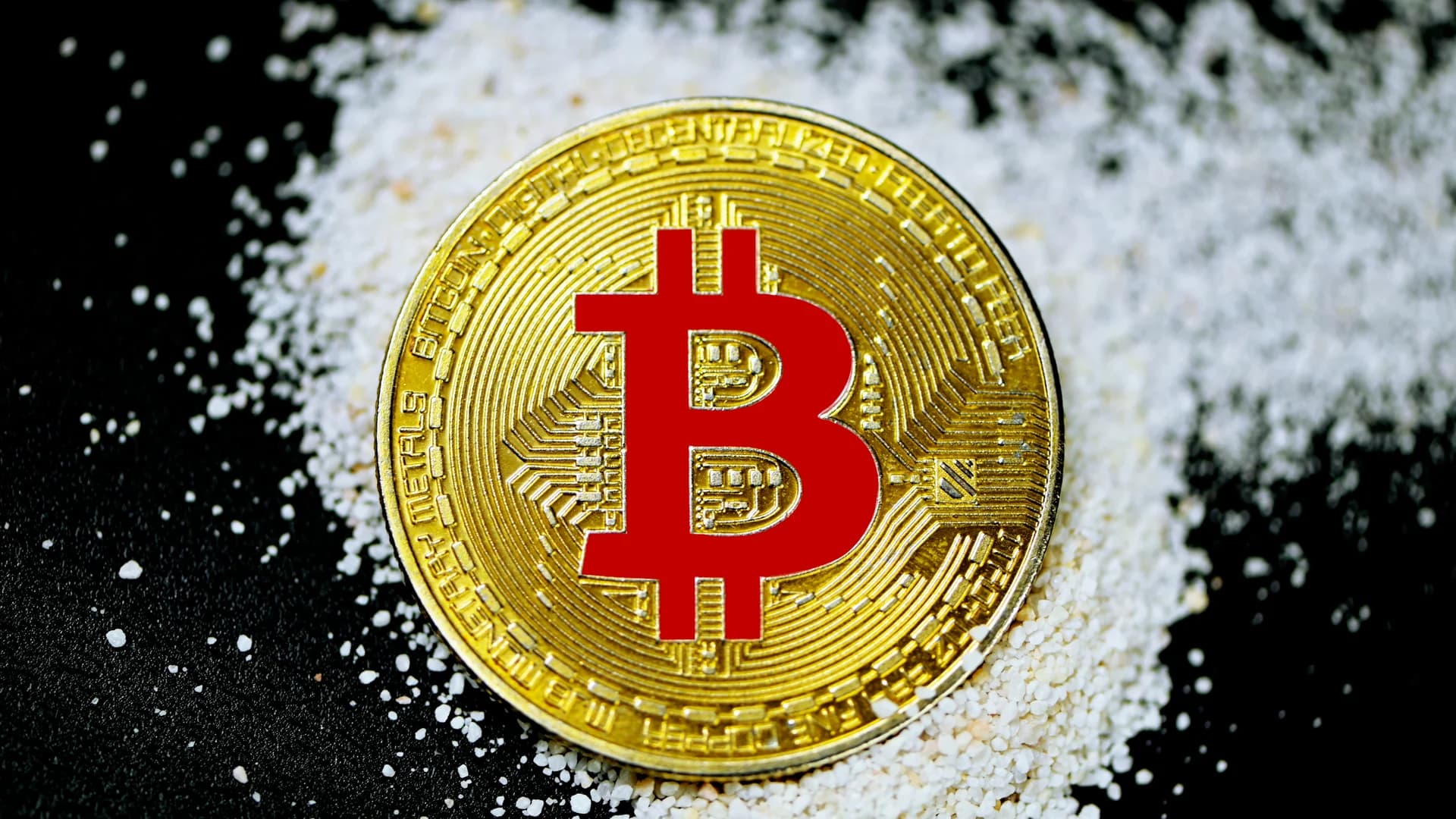 Bitcoin Heads Into Holiday Weekend Exposed as ETF Flows Go Dark