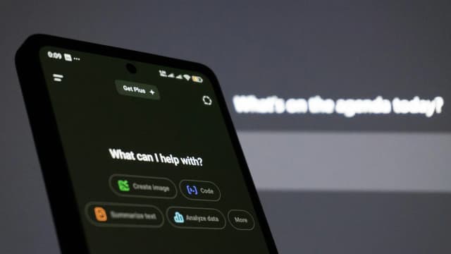 Robinhood Ventures Fund I Buys $75M OpenAI Stake, Cracks Open Private Equity for Retail