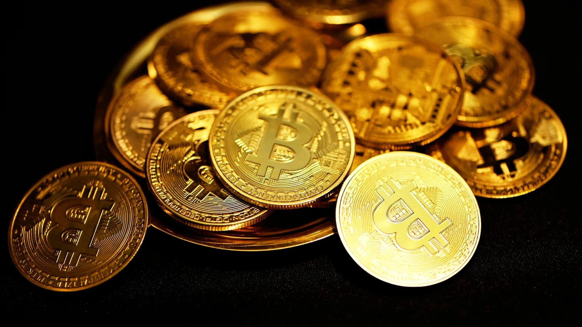 Bitcoin Reclaims $78,000 as Binance Net Taker Volume Tops $1B Again