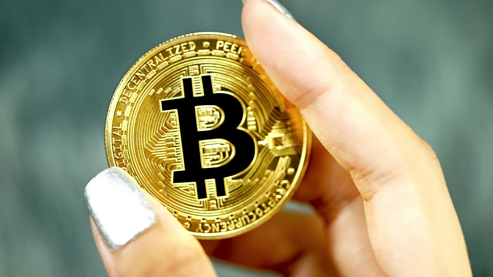 Bitcoin Price Rally Hits $78,000 as Traders Eye $80,700 Short-Term Holder Wall